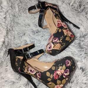 Mascotte Navy Blue Floral Pumps